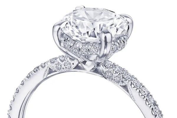 the center stone of a diamond engagement ring